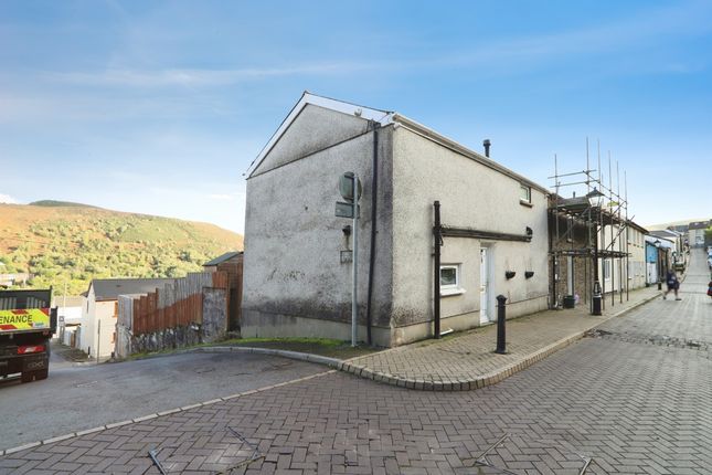 Cambrian Terrace, Tonypandy photo 2