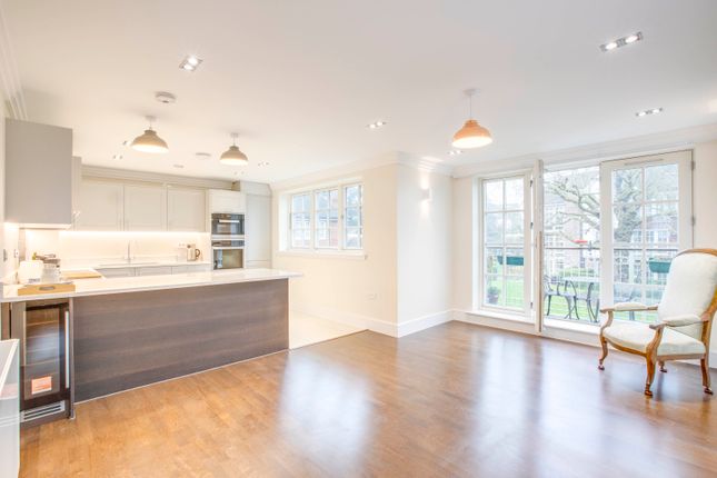 12D The Meadowfield, Brayfield Lane, Hp8 4Fa (Low