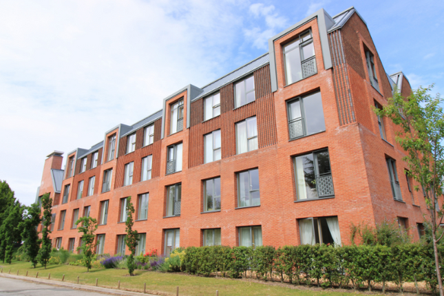 Thumbnail Flat for sale in Monks Close, Lichfield