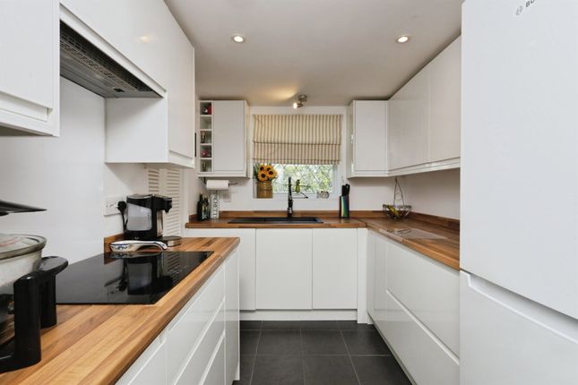 Oak Tree Cottage, Lower Dicker, Hailsham photo 2