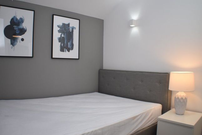 Room to rent in Room 1, Flat 4 23 Priestgate, Peterborough