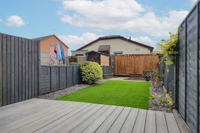 6 Holland Close, Coalville photo 3