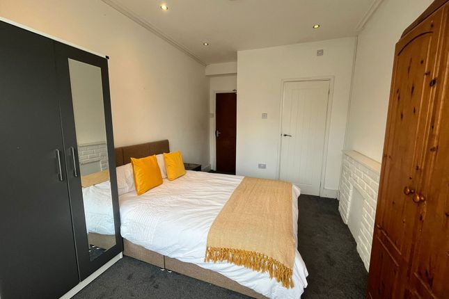 Room 1 55 Douglas Road, Maidstone photo 2