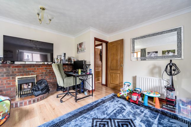 20A, Pilchards Avenue, Eastleigh photo 3