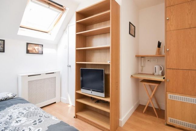 Thumbnail Studio to rent in Finchley Road, Hampstead, London