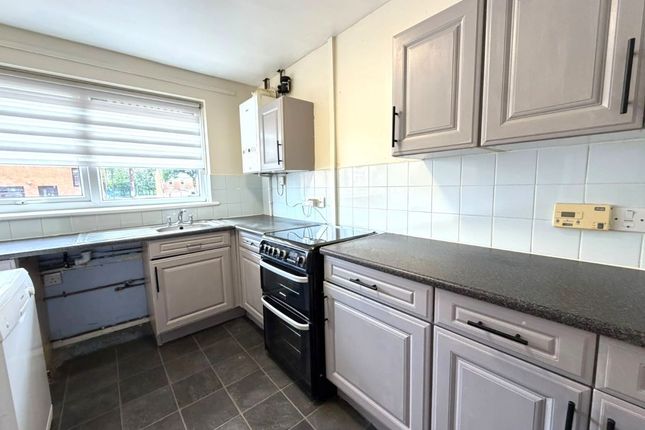 1 Bristol Close, Blackburn photo 4