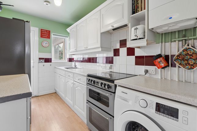 10, Kings Road, Dover photo 4