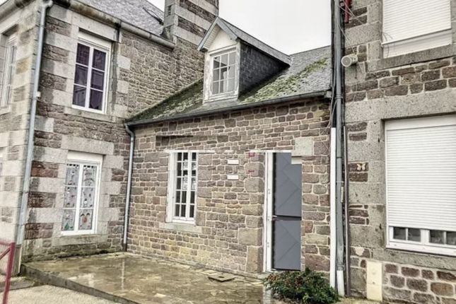 Cottage for sale in Moyon, Basse-Normandie, 50860, France