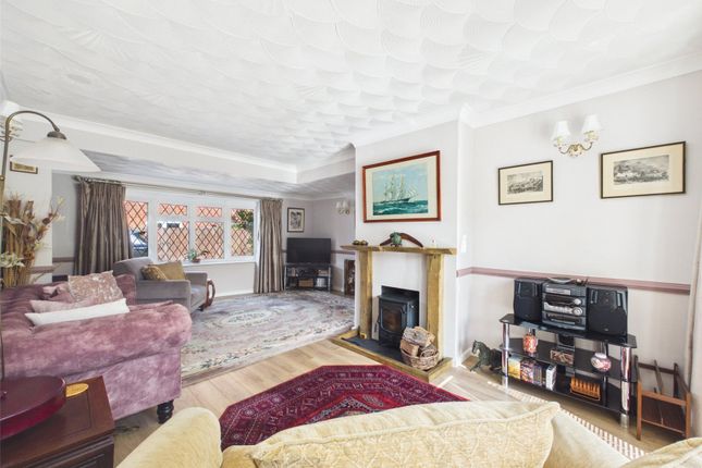 26, Tuffley Lane, Gloucester photo 4