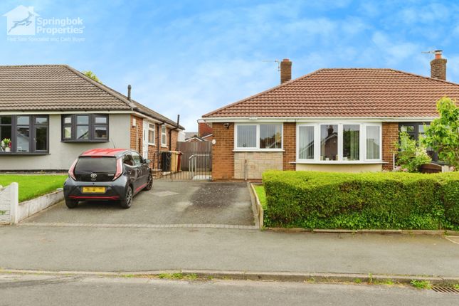 Thumbnail Bungalow for sale in Clive Road, Westhoughton, Bolton, Lancashire