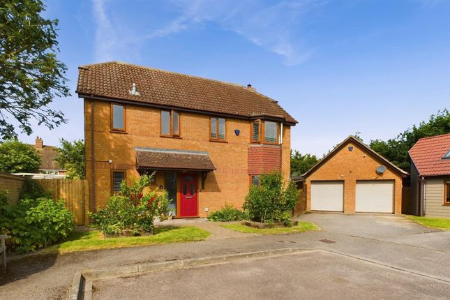 Thumbnail Detached house for sale in Apple Tree Close, Biggleswade