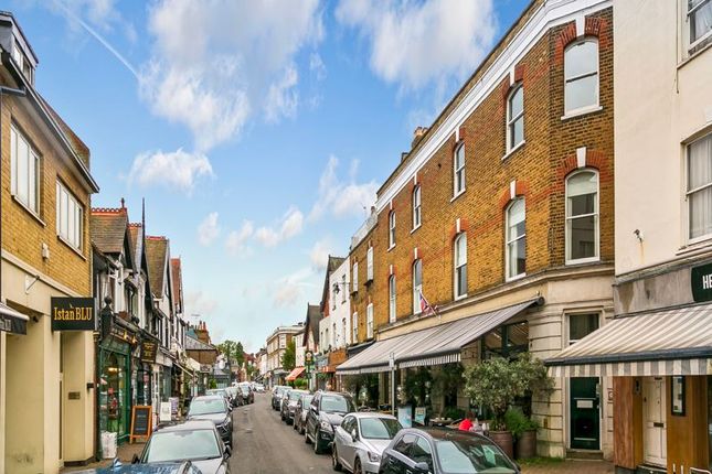 Thumbnail Flat for sale in Feltham Avenue, East Molesey