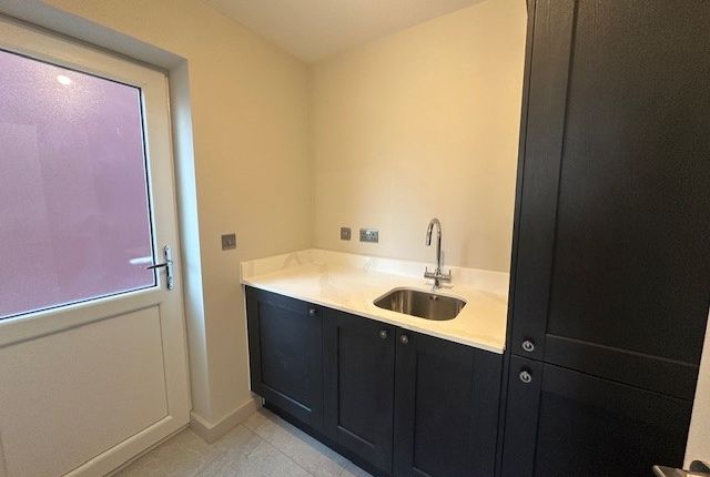 9, Kidderminster photo 4