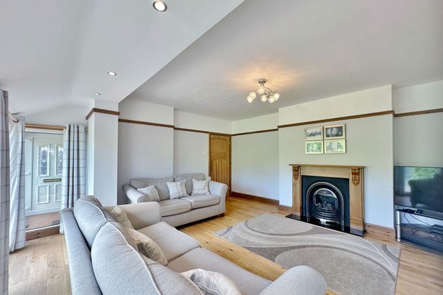 10 Woodlands Drive, Wirral photo 4