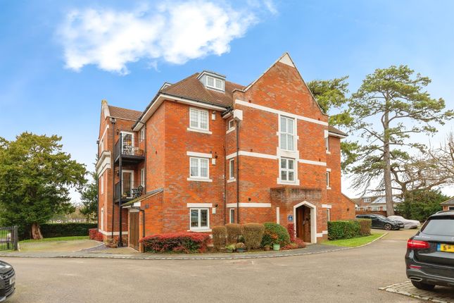Thumbnail Flat for sale in South Road, Baldock