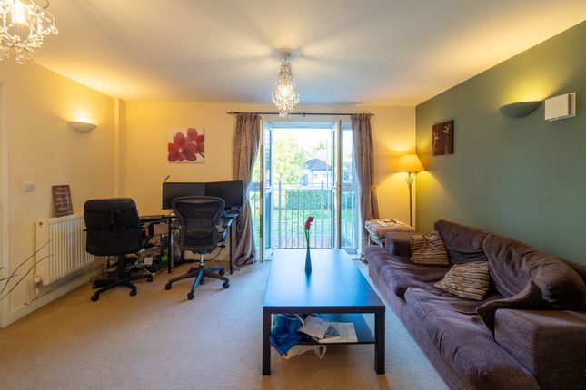 Snowfleck House - 1 Bedroom, 19 Periwood Crescent, London photo 4