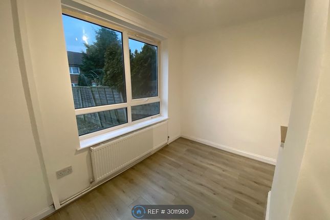 Lewis Drive, Heywood photo 5