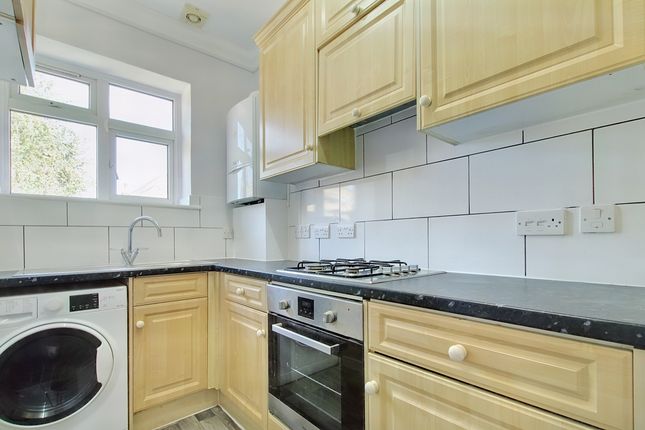 51 Coldharbour Lane, London photo 2