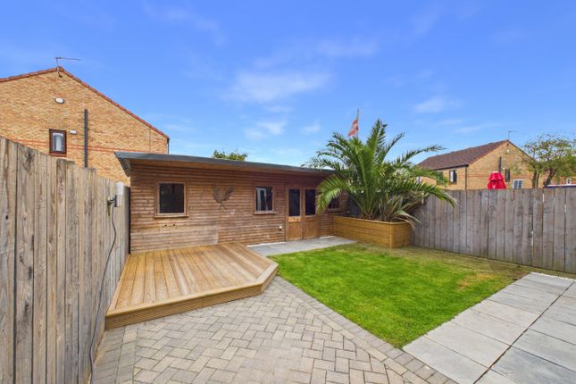 70, Hayton Grove, Hull photo 4