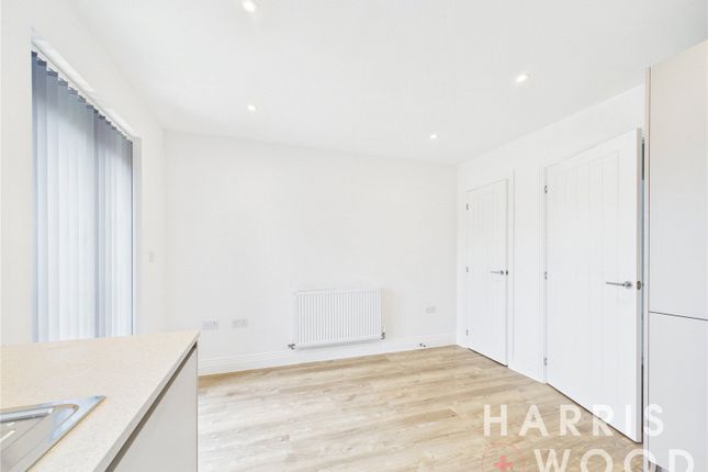 62, Cinderpath Way, Colchester photo 4