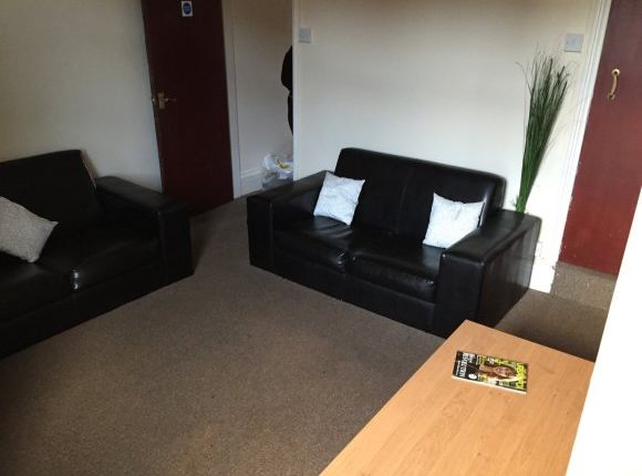 5-bed house on 22, Oxford Street, Loughborough, £476/mo
