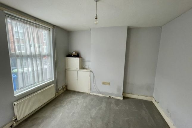 26 Sirdar Road, Ipswich photo 2