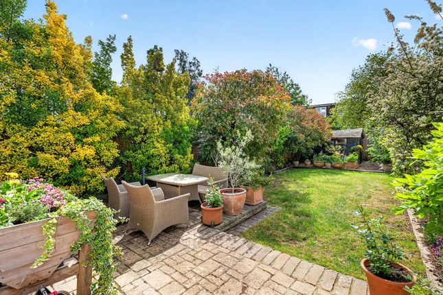 35, Halliford Road, Sunbury-On-Thames photo 3