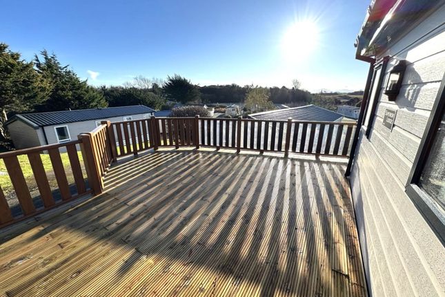Delta Seren Lodge, Brynteg photo 3