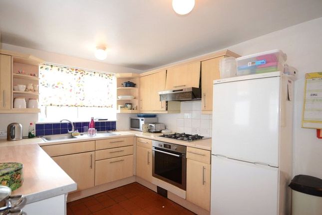 5, Westfield Road, Reading photo 4