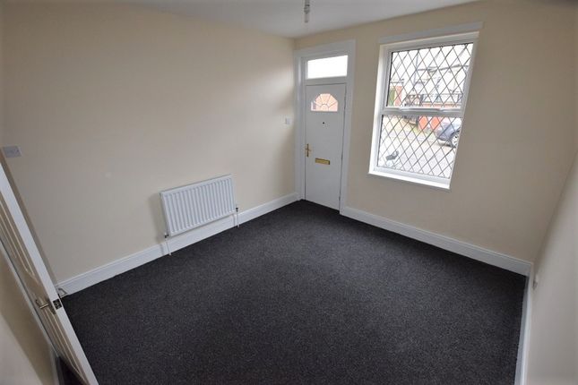 18 Hardwicke Road, Rotherham photo 4