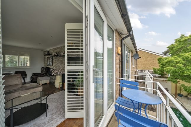 Flat 2,, Hamilton Court, Beckenham photo 4