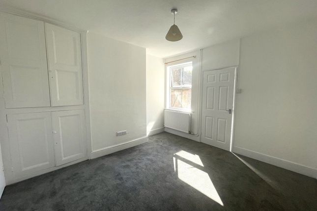 159, Aldermans Drive, Peterborough photo 4