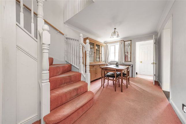 37, Windrush, New Malden photo 4