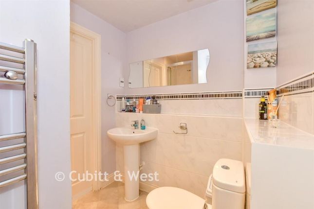 76, Baxendale Road, Chichester photo 4