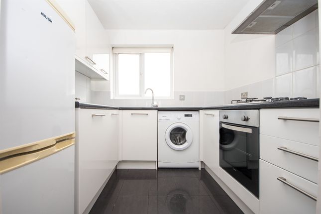 Flat 5, Forge House, High Street, Kettering photo 5