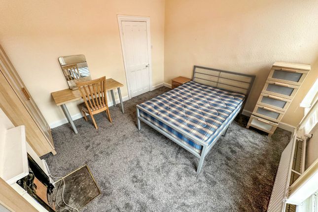90, Horton Road, Manchester photo 3