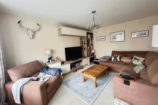 4, Canberra Close, Derby photo 3