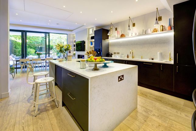 15a, Wycombe Gardens, Golders Green photo 4