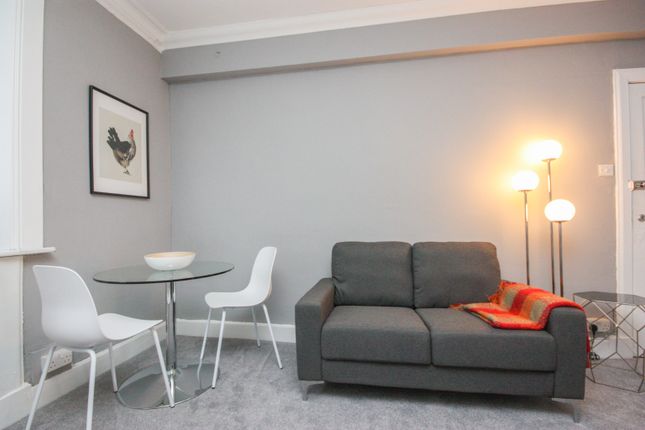 Flat 1, 3 Kew Terrace, Glasgow G12 0TD, Glasgow photo 5
