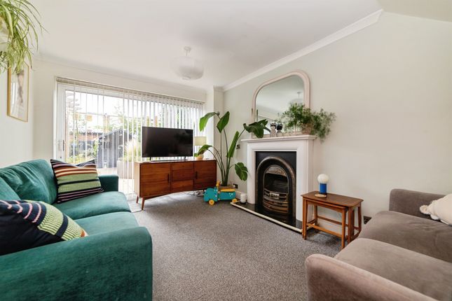 10, South Close, Baldock photo 4