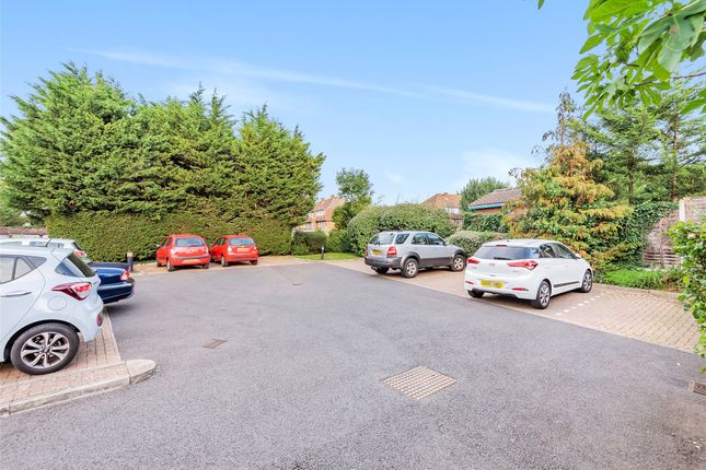 Flat for sale in Brook Court, 78 Wordsworth Drive, Sutton