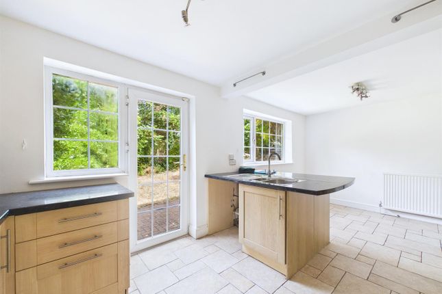 39, Nags Head Hill, Bristol photo 3
