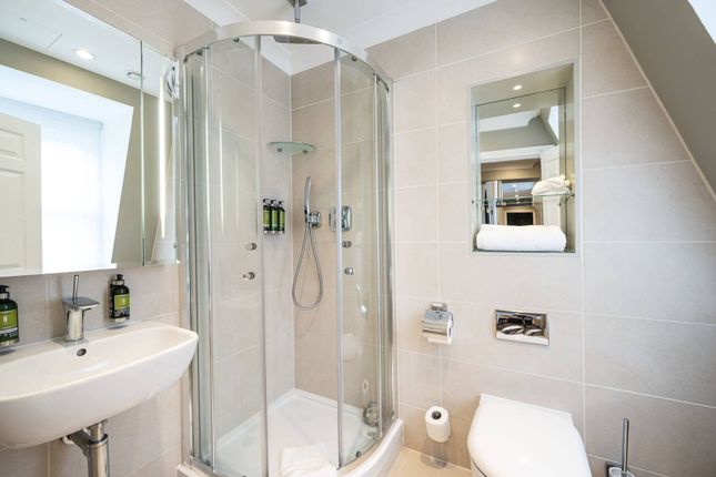 Thumbnail Flat to rent in Bow Lane, St Pauls, London