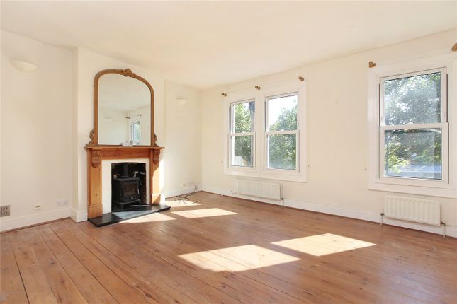 Thumbnail Flat to rent in Birdhurst Road, Wandsworth, London