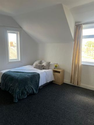 For sale, 568, Beverley Road, Hull photo 2