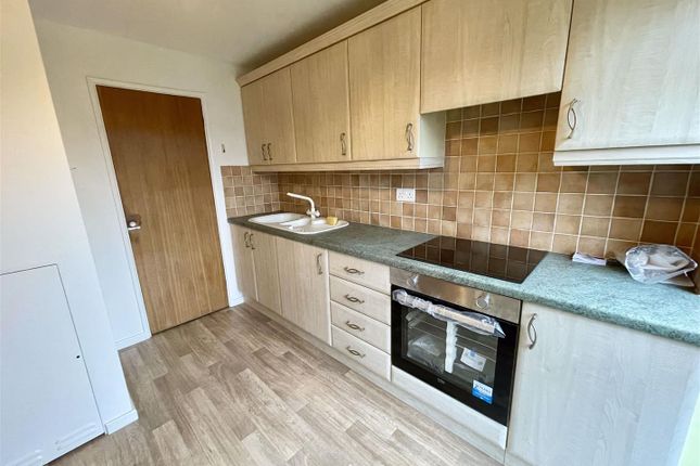 6, Plumers Close, Clevedon photo 4