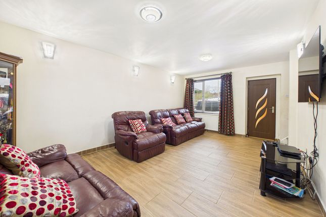 28 Horning Close, Norwich photo 2