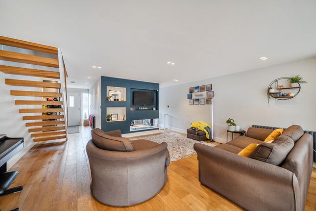 29, Wyteleaf Close, Middlesex photo 4