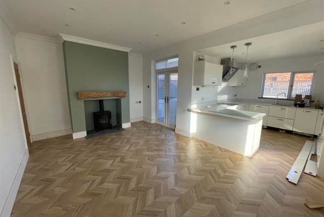 46, Elmwood Road, STOCKTON-ON-TEES photo 2