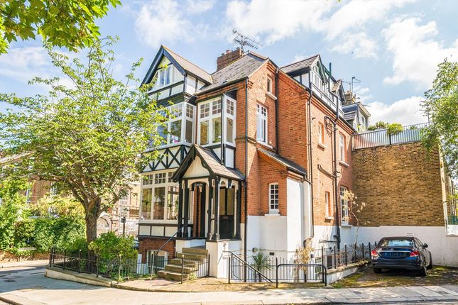 1-bed flat on Top Floor Flat, St. Kilda, The Hermitage, Richmond, £450,000